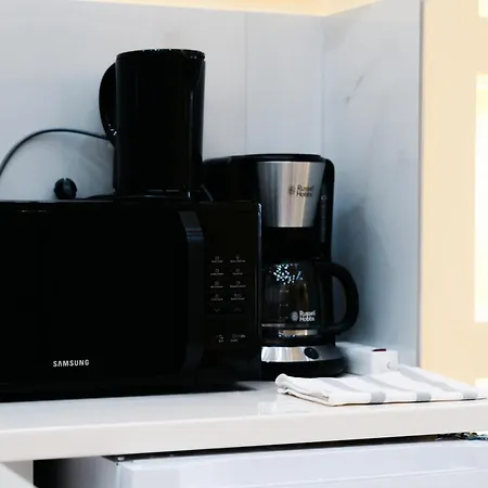 White House Miskolc, East *